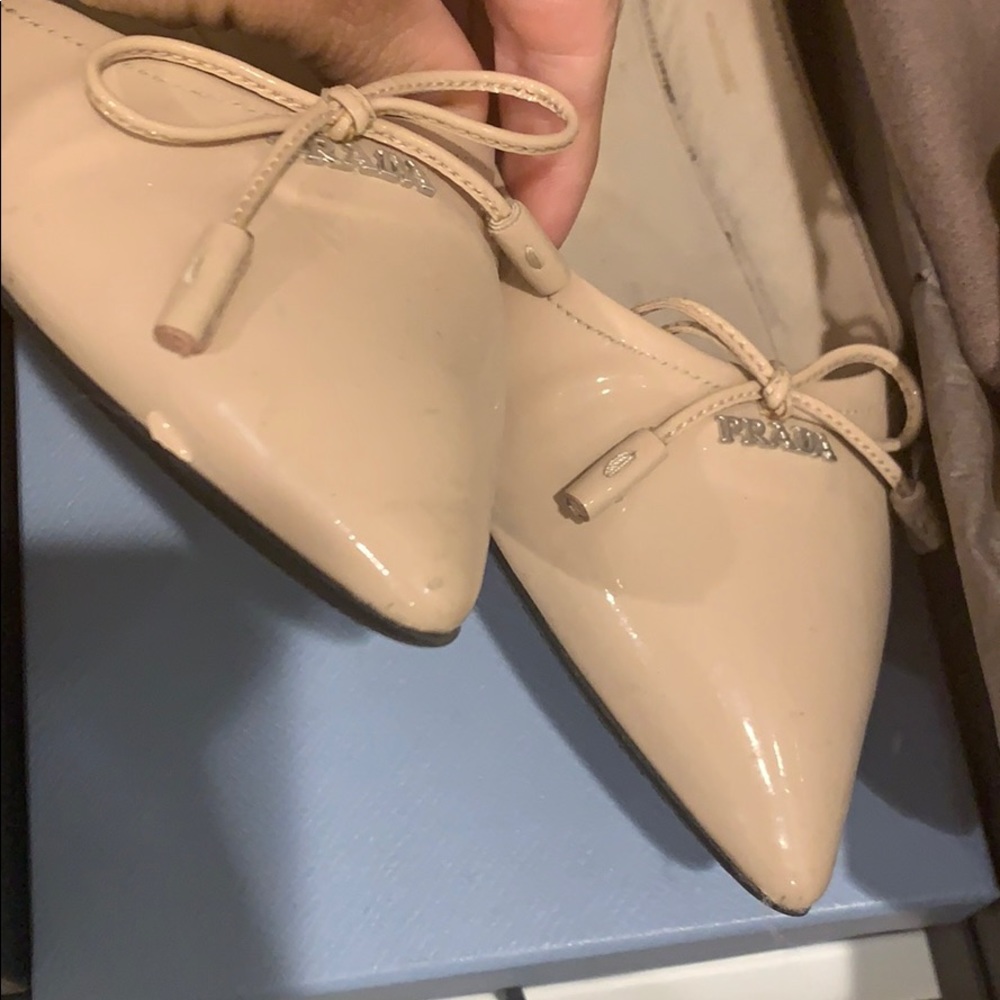 Prada patent nude flats with bow and dust bag - Picture 7 of 8